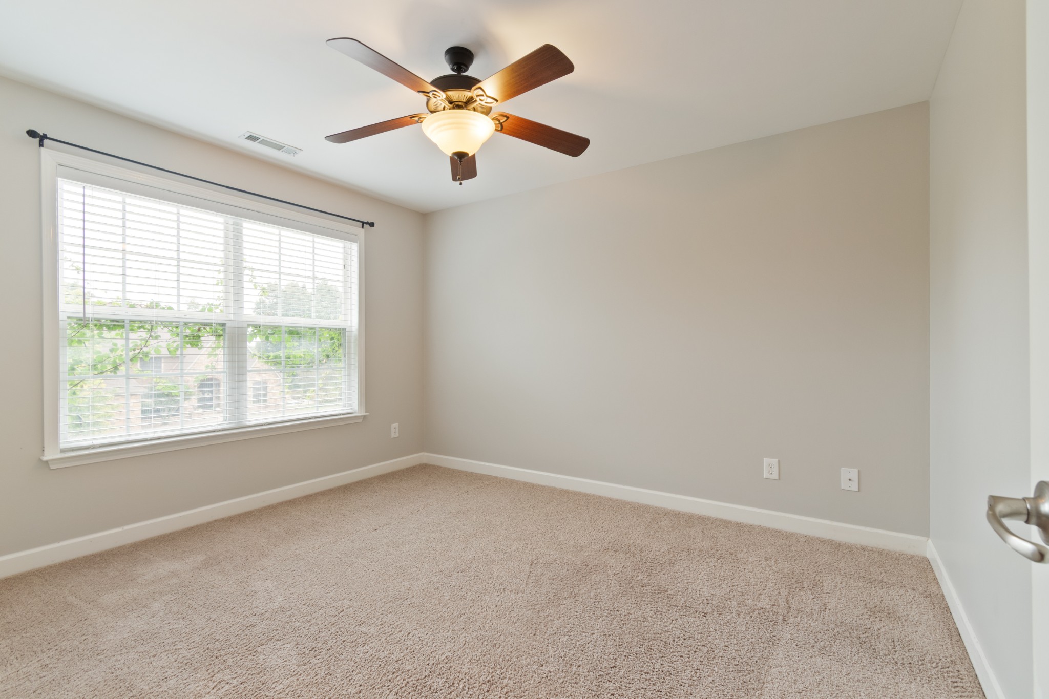 135 Ridgebend Drive Murfreesboro, TN 37128 - Photo 34 of 60 Gallery Image 34