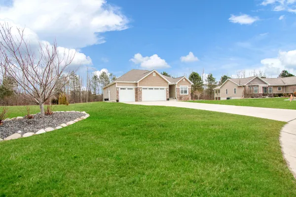 $375,000 | 6177 Boulder Drive, Flushing, MI 48433