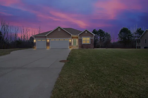 $375,000 | 6177 Boulder Drive, Flushing, MI 48433