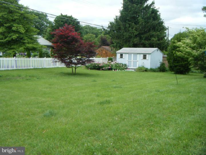 309 Sunshine Road Reading, PA 19601 - Photo 4 of 8
