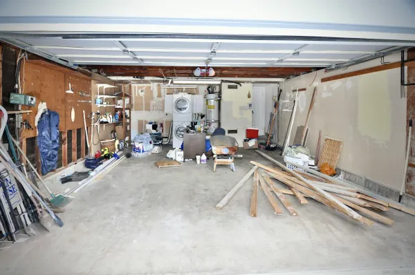 $3,900 | 14051 Hermosillo Way, Poway, CA 92064