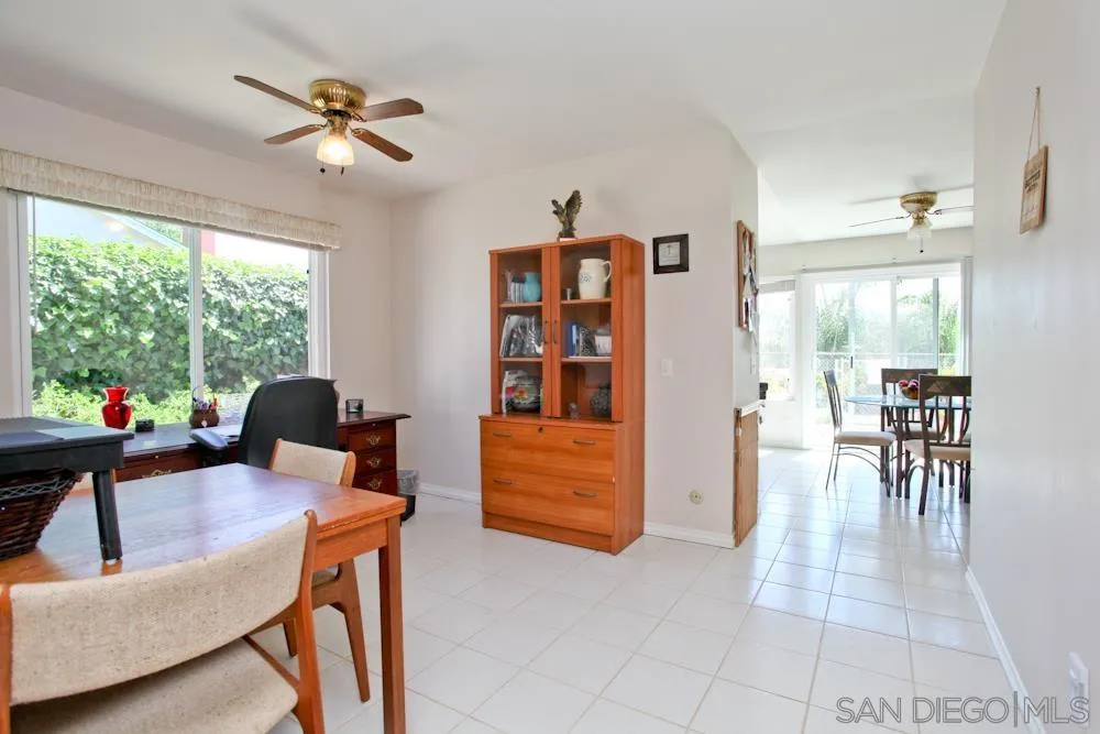 14051 Hermosillo Way Poway, CA 92064 - Photo 6 of 22