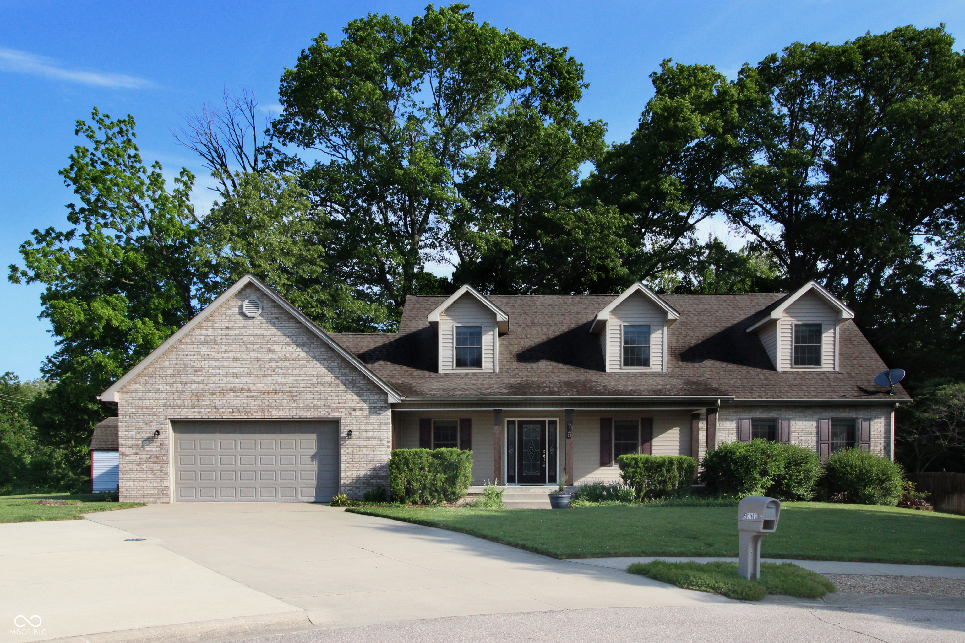 5140 Bull Run Columbus, IN 47203 - Photo 1 of 26