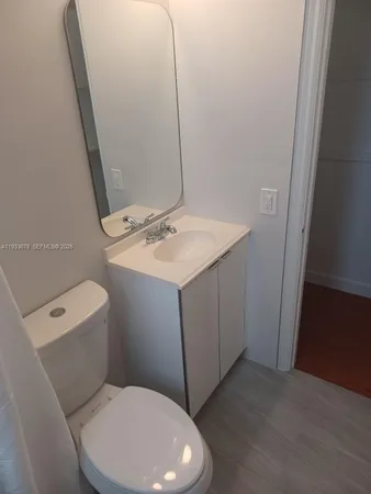 $1,600 | 6950 Byron Avenue, Unit 7, Miami Beach, FL 33141