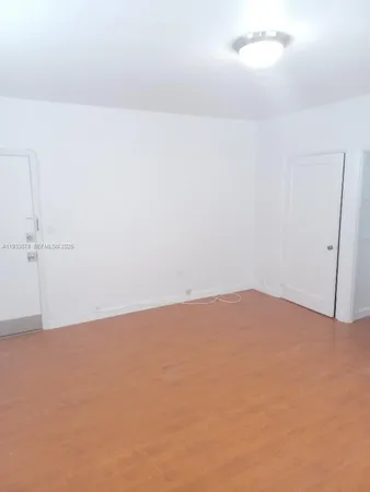 $1,600 | 6950 Byron Avenue, Unit 7, Miami Beach, FL 33141