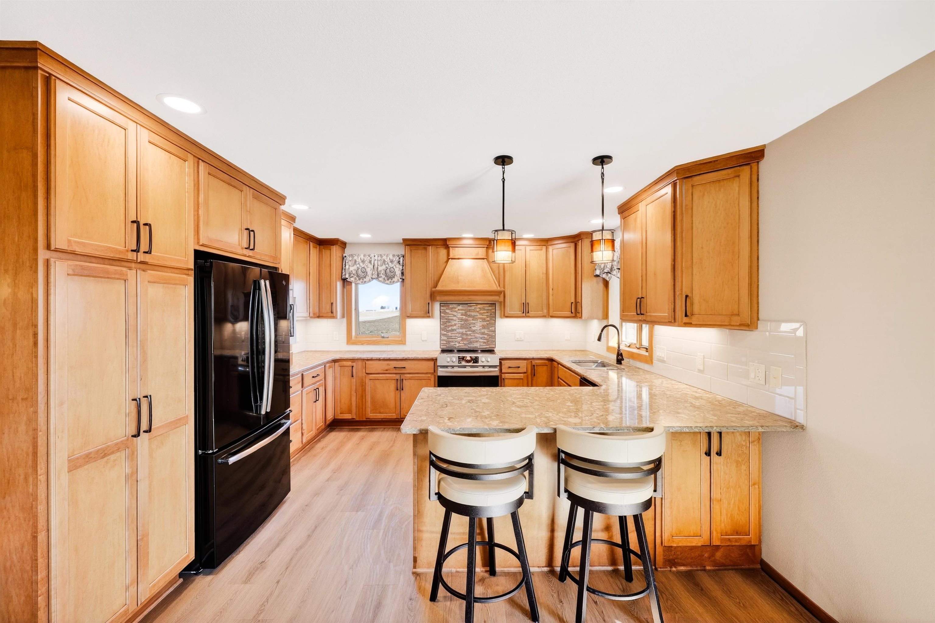 15011 Dublin Road Darlington, WI 53530 - Photo 12 of 71