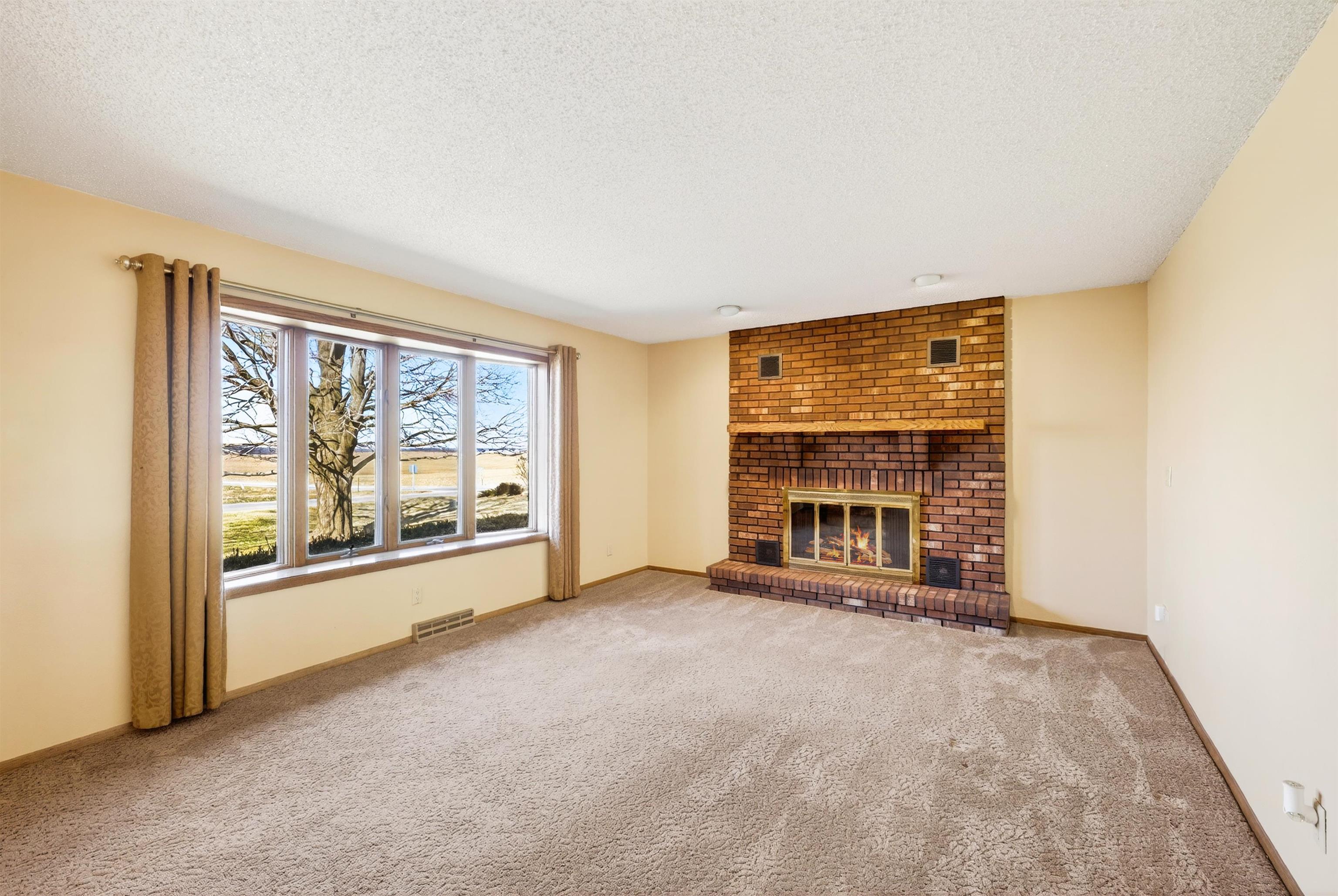 15011 Dublin Road Darlington, WI 53530 - Photo 26 of 71