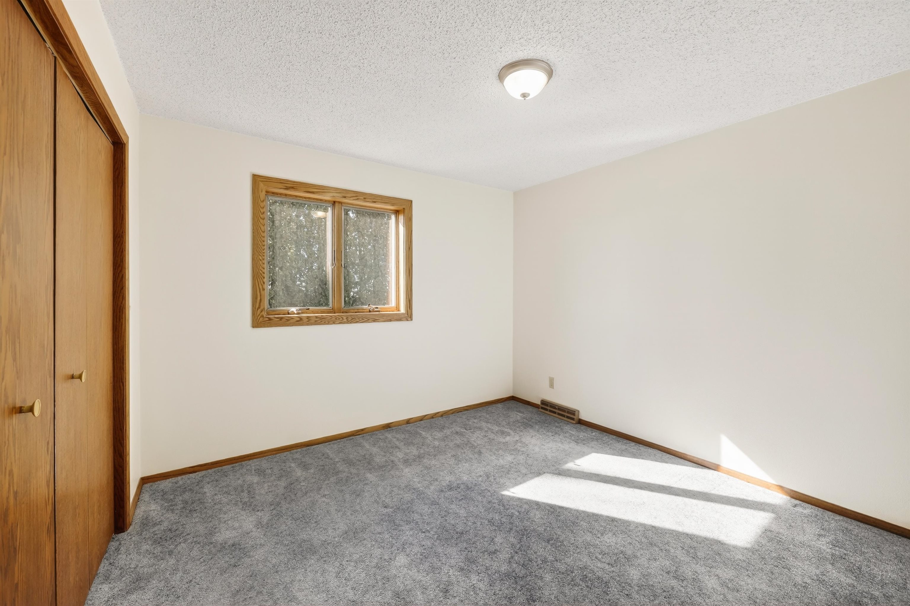 15011 Dublin Road Darlington, WI 53530 - Photo 30 of 71