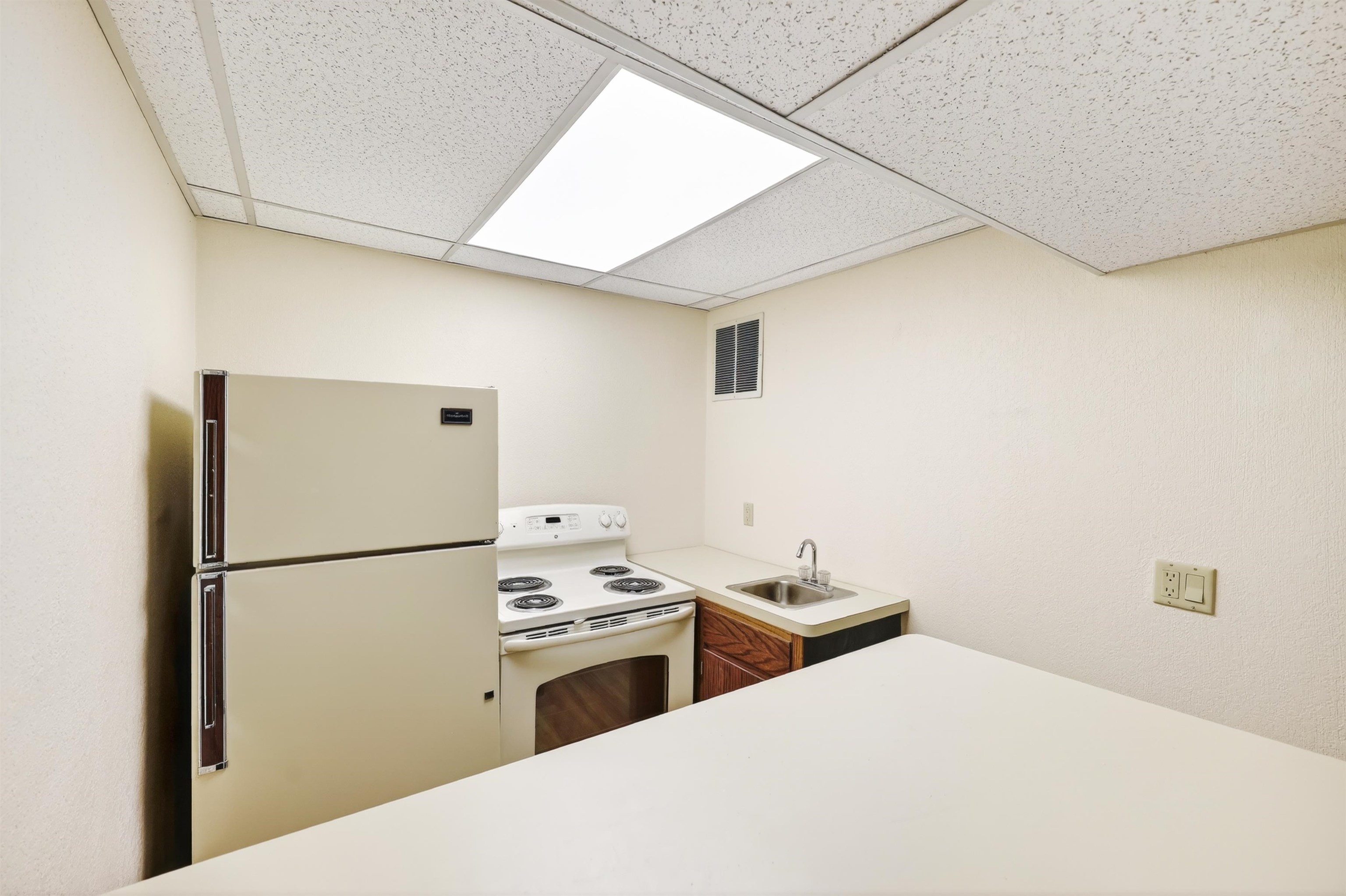 15011 Dublin Road Darlington, WI 53530 - Photo 38 of 71