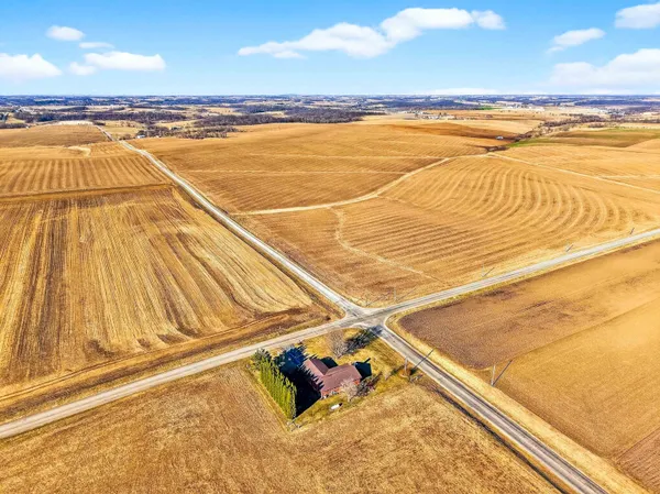 $369,000 | 15011 Dublin Road, Darlington, WI 53530