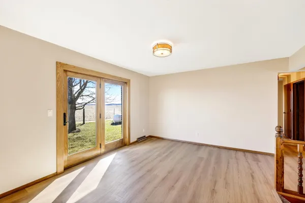 $369,000 | 15011 Dublin Road, Darlington, WI 53530