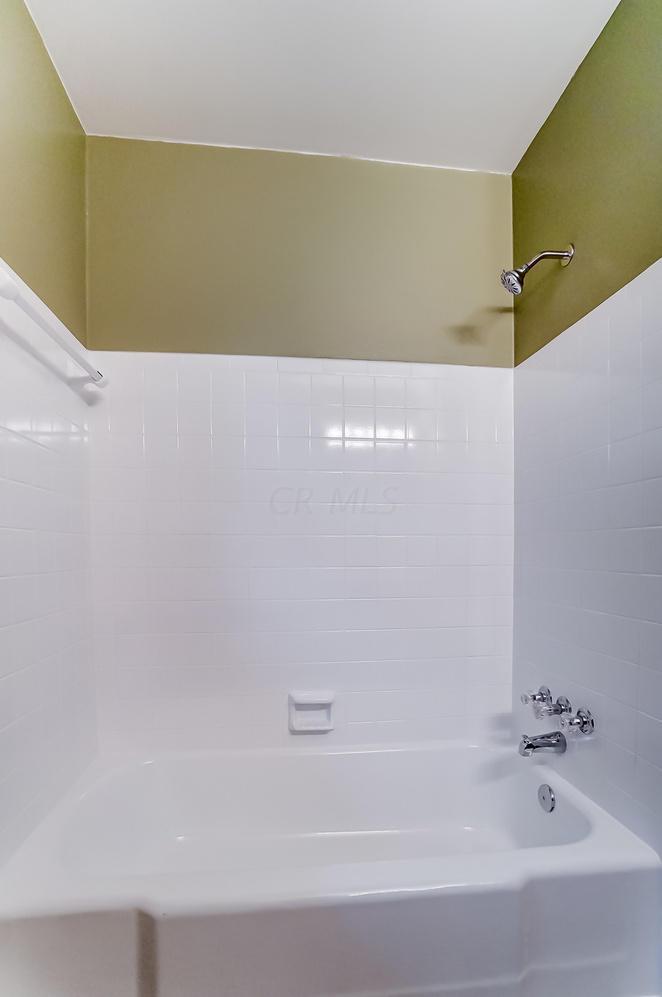 1832 Berkeley Road Columbus, OH 43207 - Photo 23 of 44