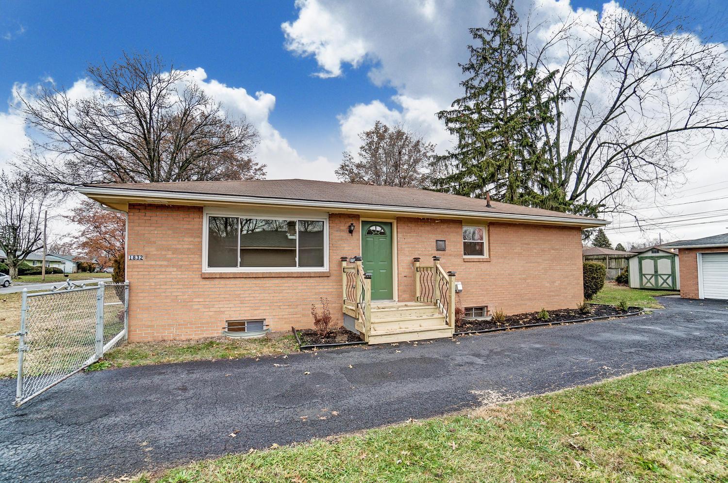 1832 Berkeley Road Columbus, OH 43207 - Photo 3 of 44