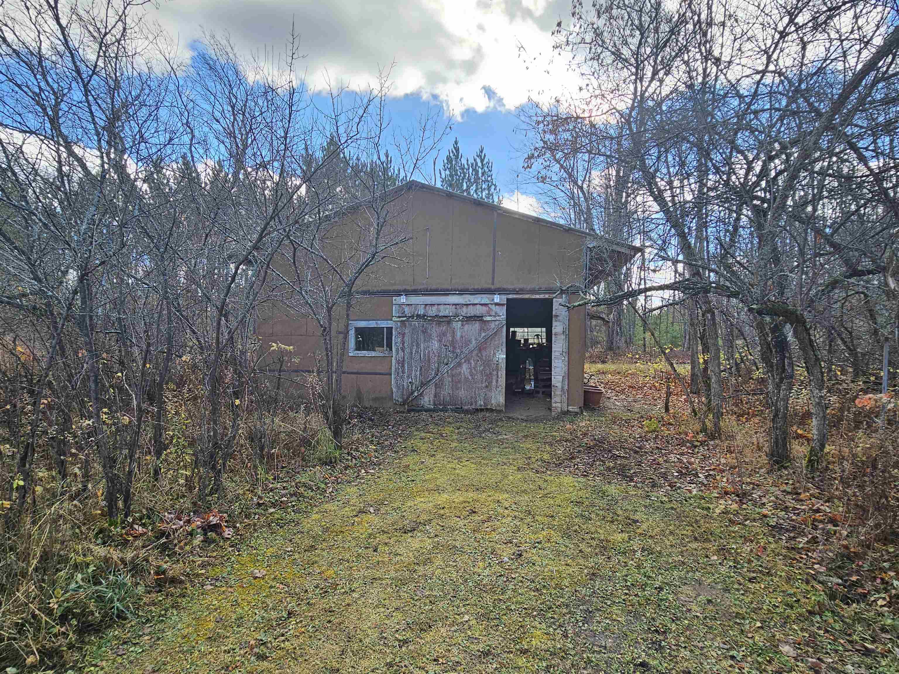 2800 South 33 Road Cadillac, MI 49601 - Photo 26 of 37
