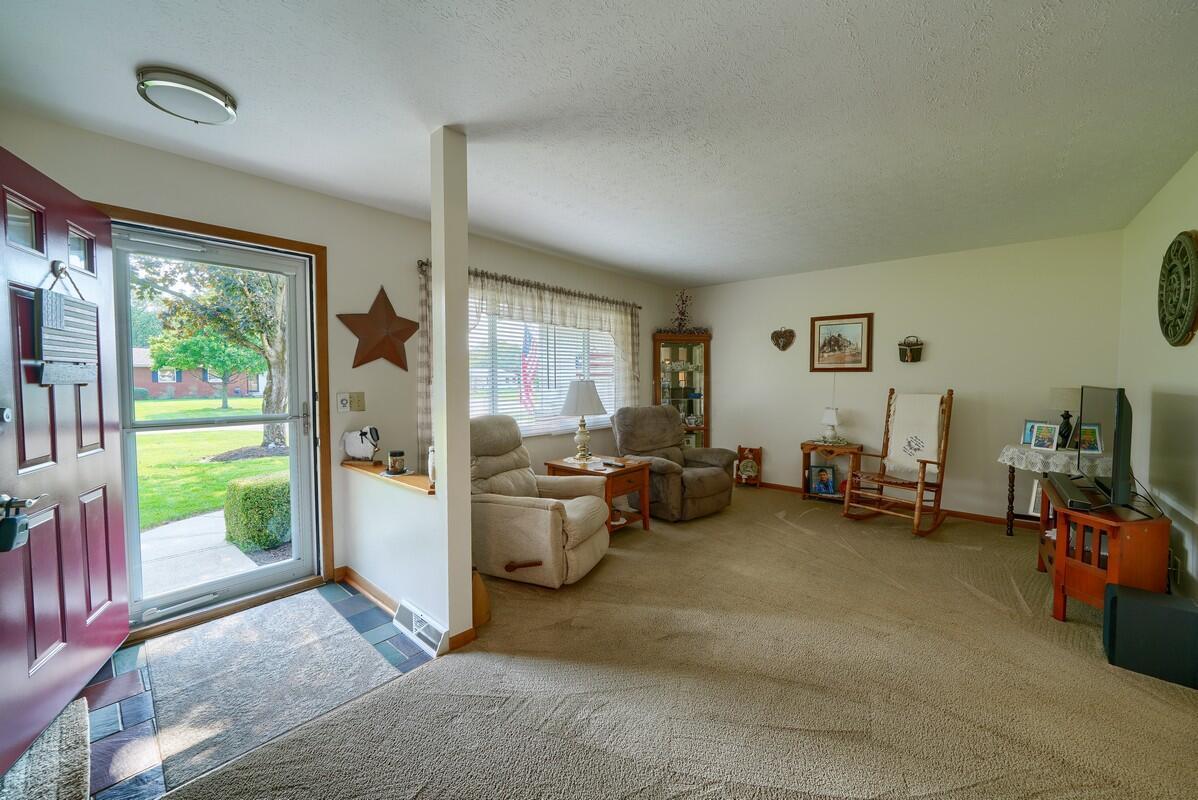 2399 Valencia Road Galloway, OH 43119 - Photo 19 of 49 Gallery Image 19