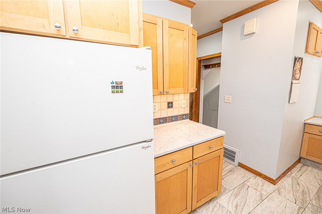3702 Gridley Road Shaker Heights, OH 44122 - Photo 13 of 27 Gallery Image 13