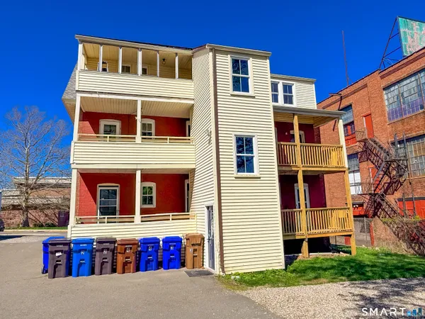 $1,650 | 14 Pease Avenue, Unit 3, Middletown, CT 06457