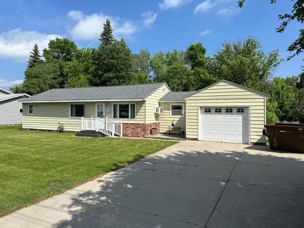 $139,000 | 1205 Greenwood Street East, Thief River Falls, MN 56701