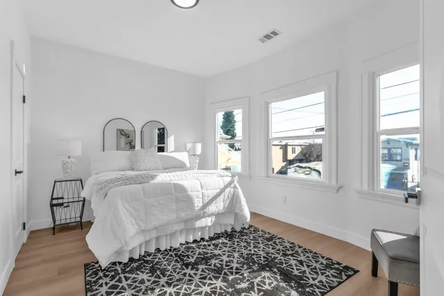 $698,000 | 2912 East 22nd Street, Oakland, CA 94601