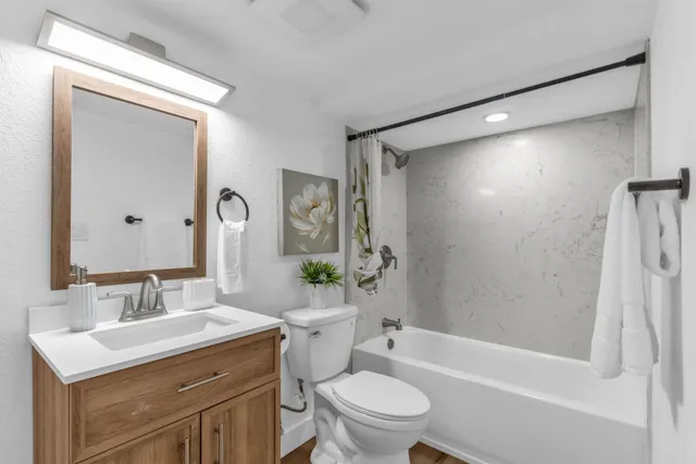 $698,000 | 2912 East 22nd Street, Oakland, CA 94601