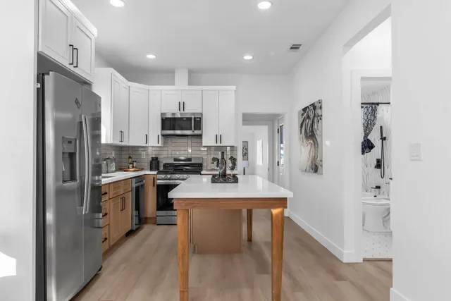 $698,000 | 2912 East 22nd Street, Oakland, CA 94601