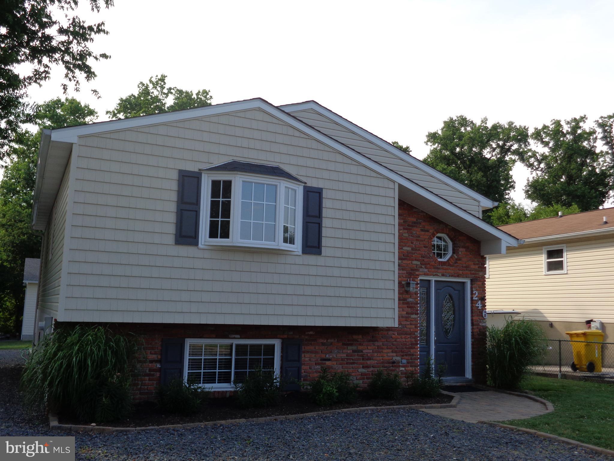 246 Arundel Road Pasadena, MD 21122 - Photo 1 of 27 Updated shake style vinyl siding and brick