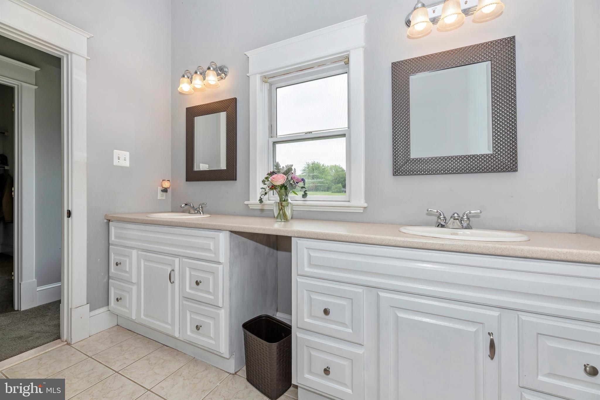 10401 Fountain School Road Union Bridge, MD 21791 - Photo 32 of 52 Master Bath