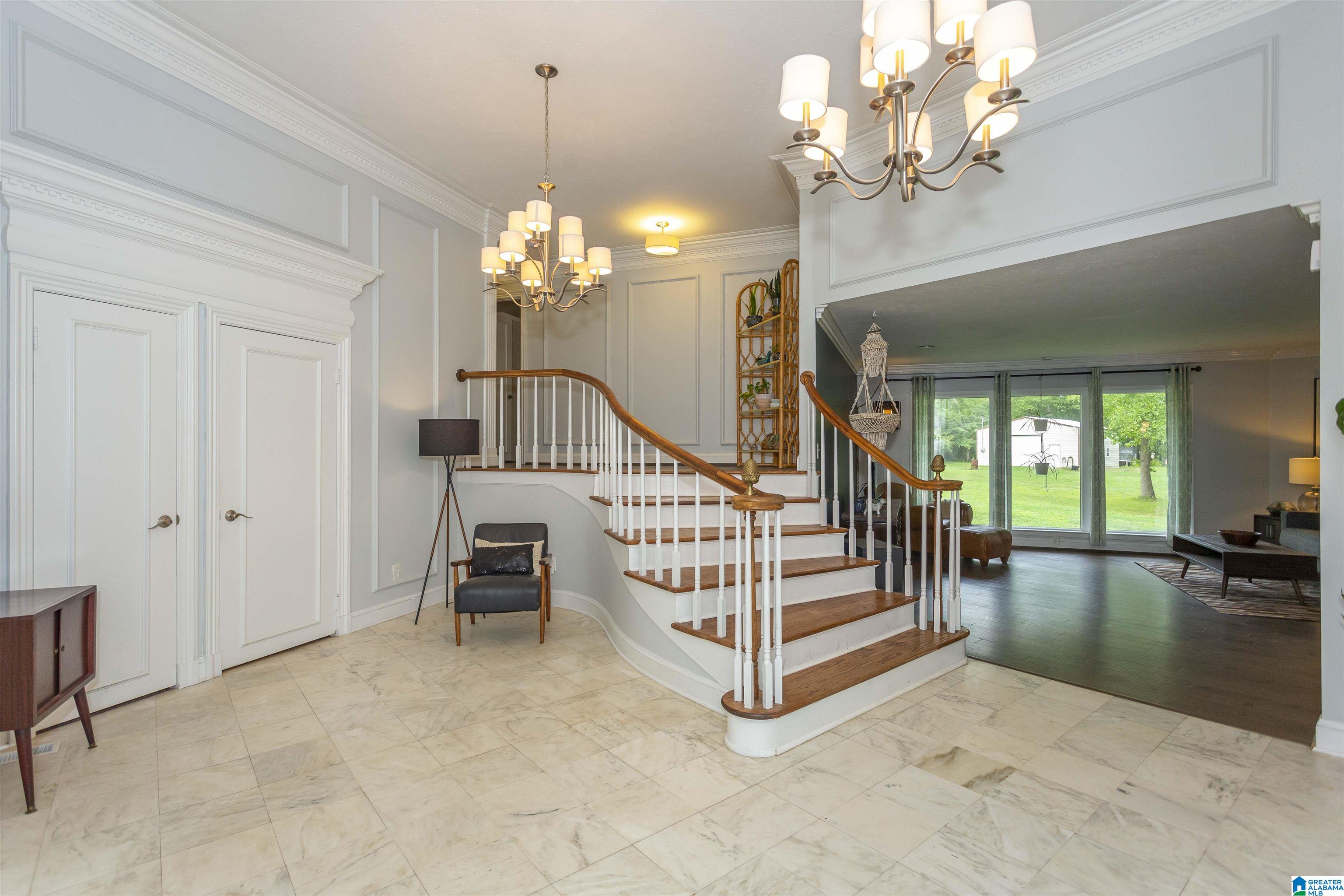 465 Lakewood Road Rainbow City, AL 35906 - Photo 4 of 43