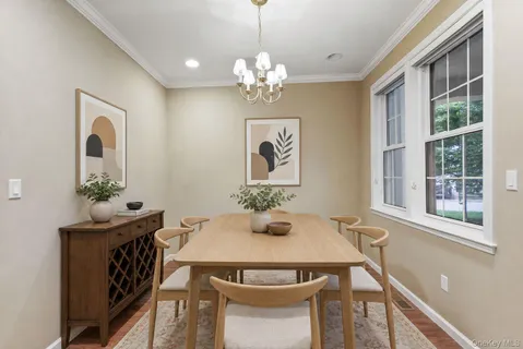 $1,295,000 | 2 Heirloom Court, Rye Brook, NY 10573
