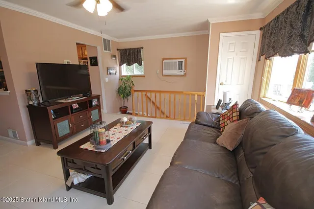 $888,000 | 3 Gold Avenue | Greenridge