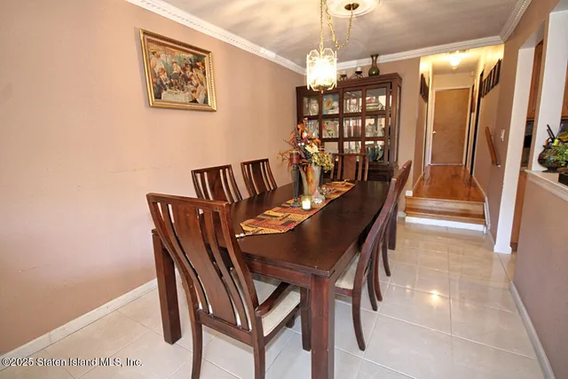 $888,000 | 3 Gold Avenue | Greenridge