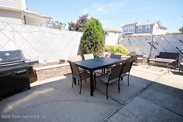 $888,000 | 3 Gold Avenue | Greenridge