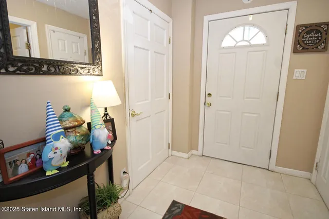 $888,000 | 3 Gold Avenue | Greenridge