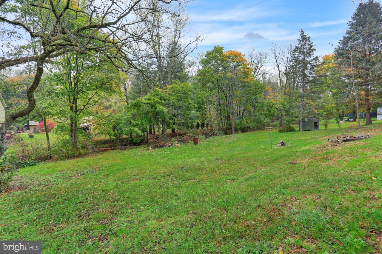 1877 Craley Road Windsor, PA 17366 - Photo 5 of 43