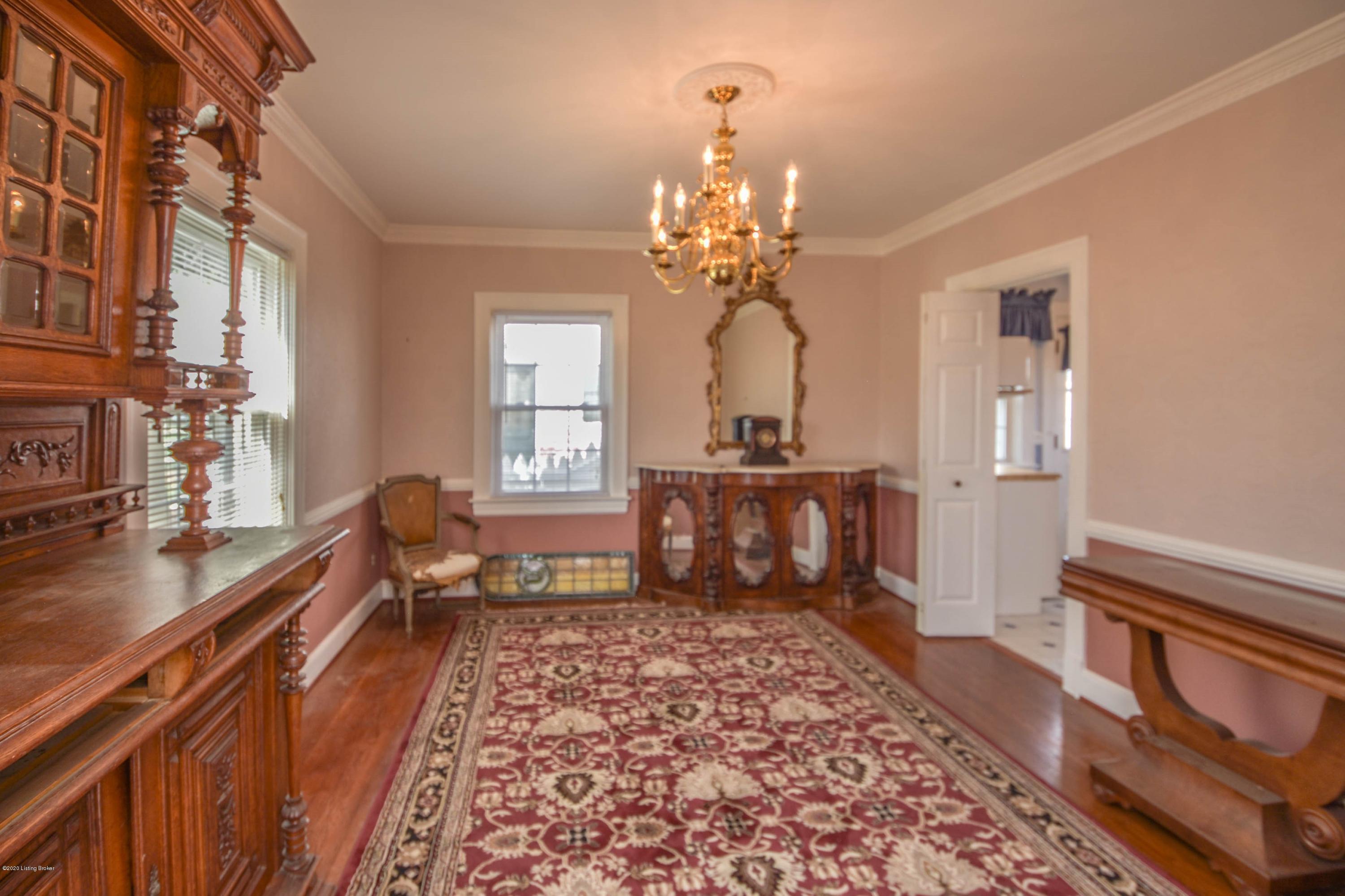 609 Emery Road Louisville, KY 40206 - Photo 7 of 33 009_Formal Dining