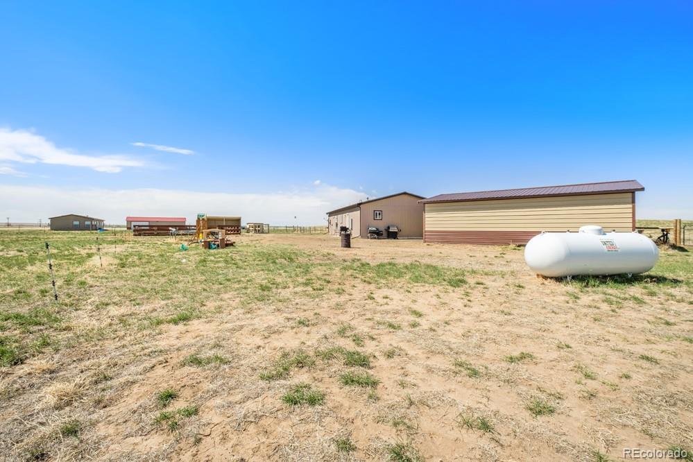 42 South Ranch Road Wiggins, CO 80654 - Photo 11 of 18 Gallery Image 11