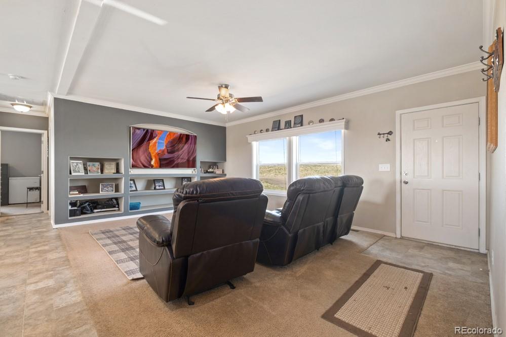 42 South Ranch Road Wiggins, CO 80654 - Photo 3 of 18 Gallery Image 3