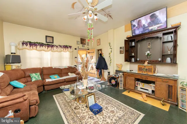 $165,000 | 1140 Kaighn Avenue, Camden, NJ 08103