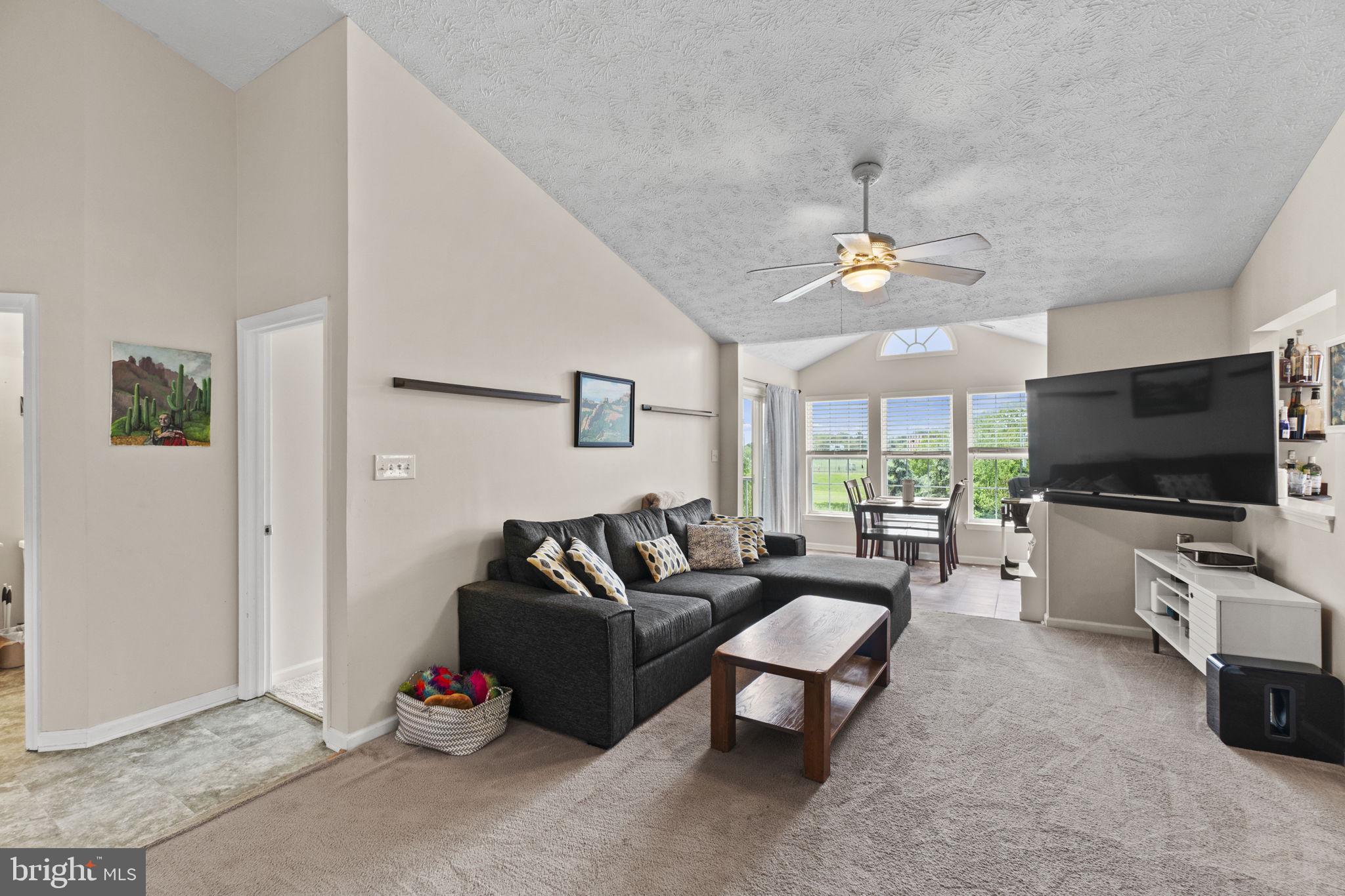 10109 Ridge Manor Terrace, Unit 4000J Damascus, MD 20872 - Photo 3 of 23
