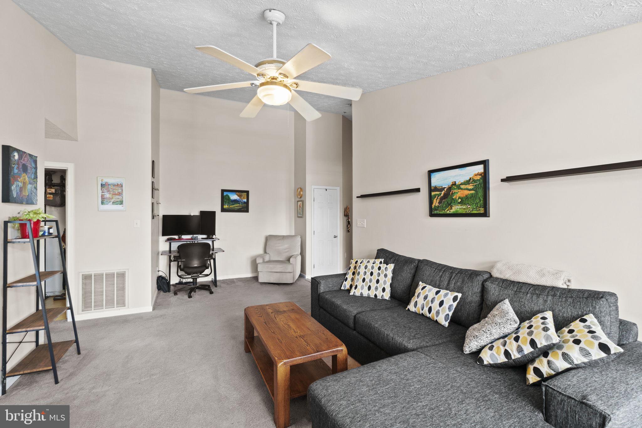 10109 Ridge Manor Terrace, Unit 4000J Damascus, MD 20872 - Photo 5 of 23