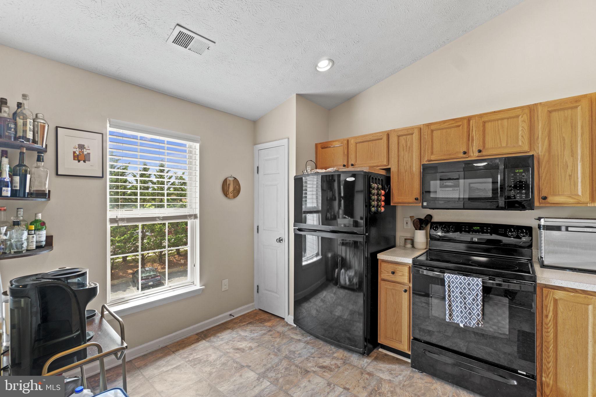 10109 Ridge Manor Terrace, Unit 4000J Damascus, MD 20872 - Photo 9 of 23