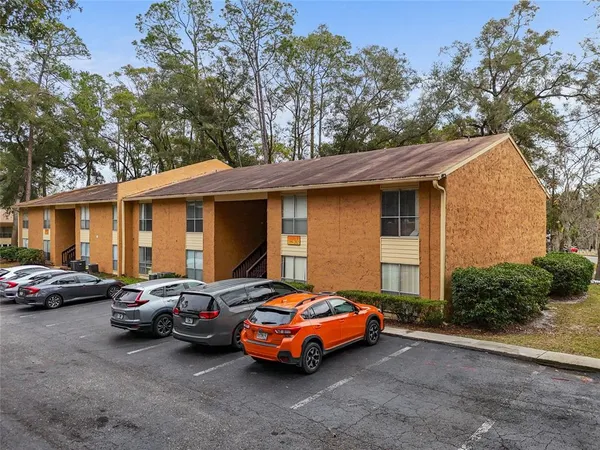 $1,650 | 1810 Northwest 23rd Boulevard, Unit 202, Gainesville, FL 32605