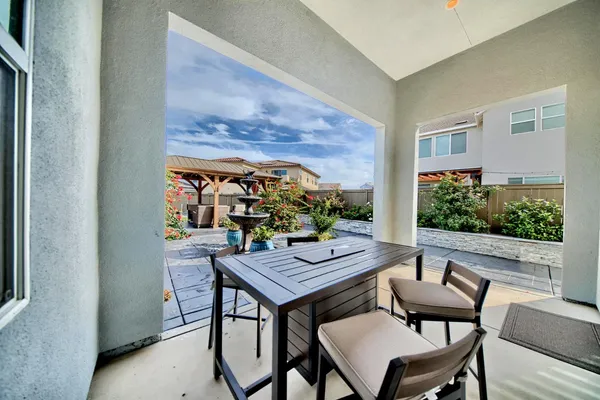 a view of a workspace with furniture