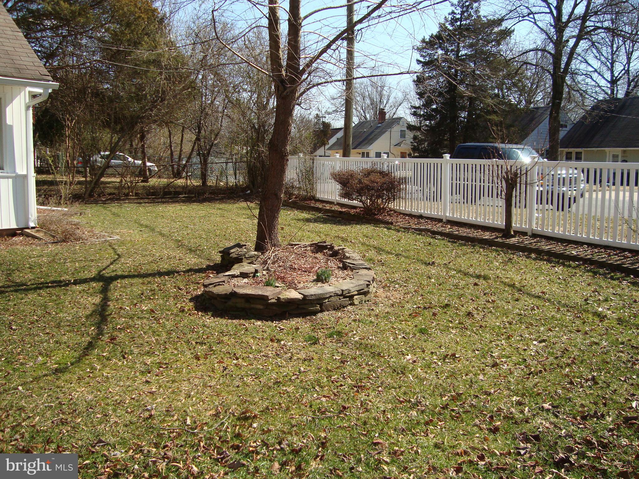 9800 Dilston Road Silver Spring, MD 20903 - Photo 5 of 30 Gallery Image 5