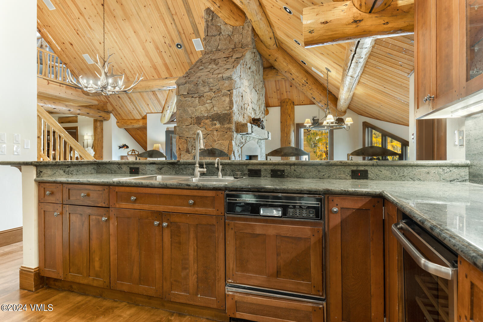 62 Highlands Lane, Unit R406 Beaver Creek, CO 81620 - Photo 11 of 42 McCoy Peak Lodge 406 MLS-19