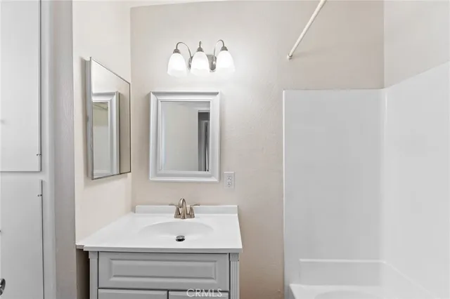 $2,350 | 102 Avenida Pelayo, Unit B, San Clemente, CA 92672