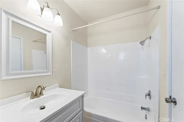 $2,350 | 102 Avenida Pelayo, Unit B, San Clemente, CA 92672