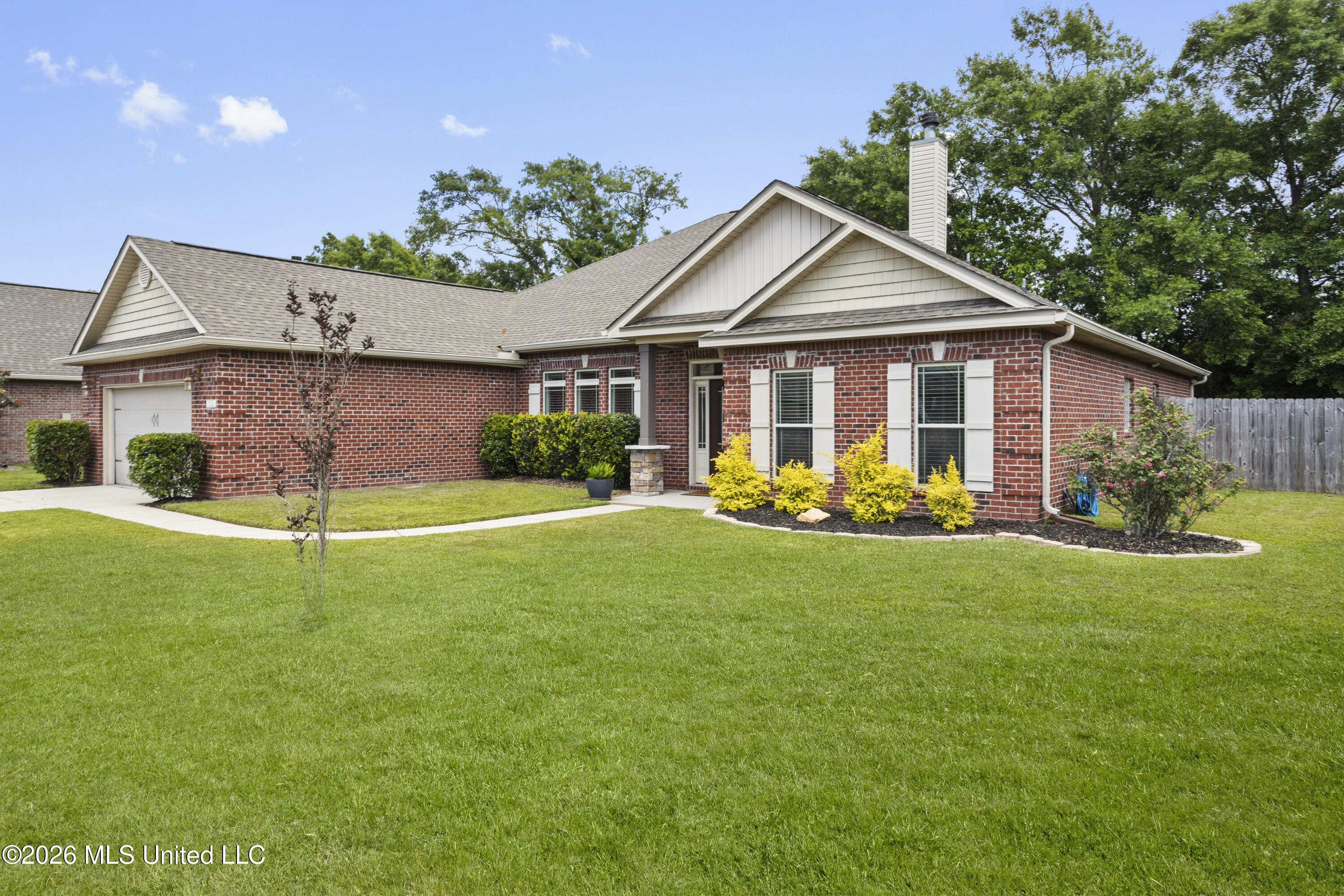 12 Estate Drive Long Beach, MS 39560 - Photo 2 of 37 00002