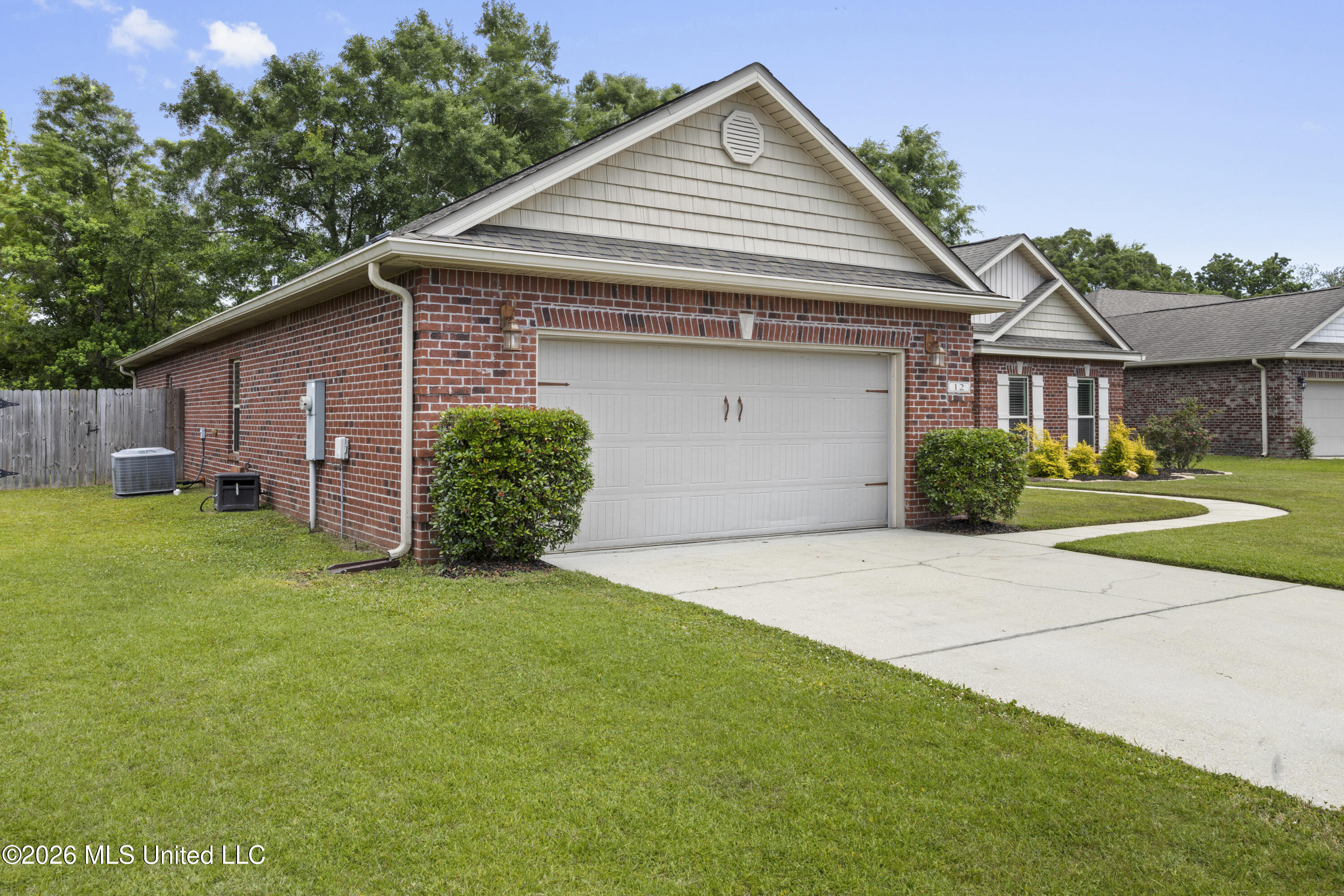 12 Estate Drive Long Beach, MS 39560 - Photo 3 of 37 00003