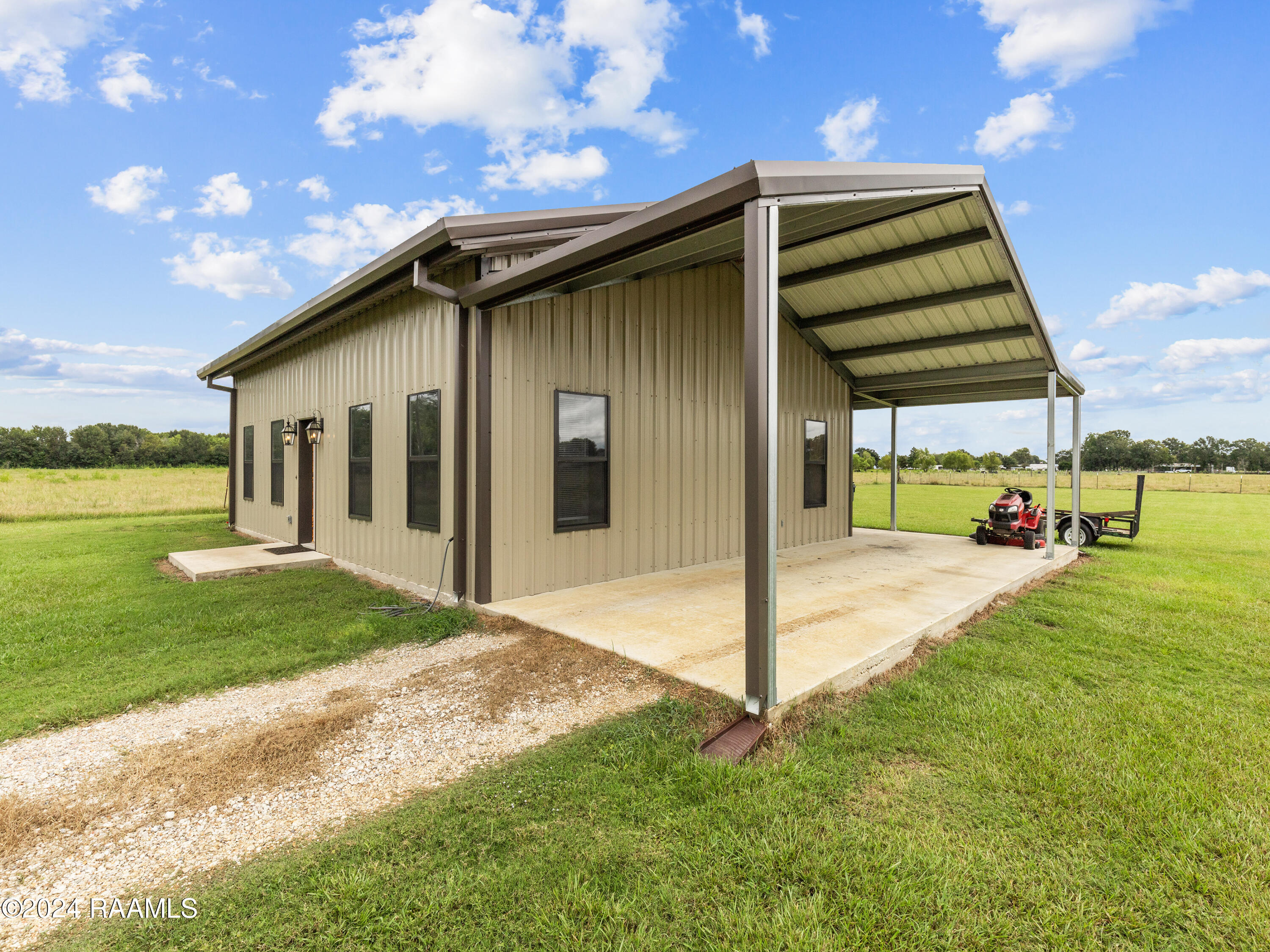 454 Guard Road Scott, LA 70583 - Photo 3 of 19 IMG_3041